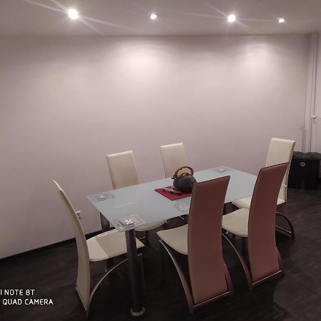Park Villa Ferienwohnung Mit Pool Und 3 Schlafzimmer أويلتسن المظهر الخارجي الصورة